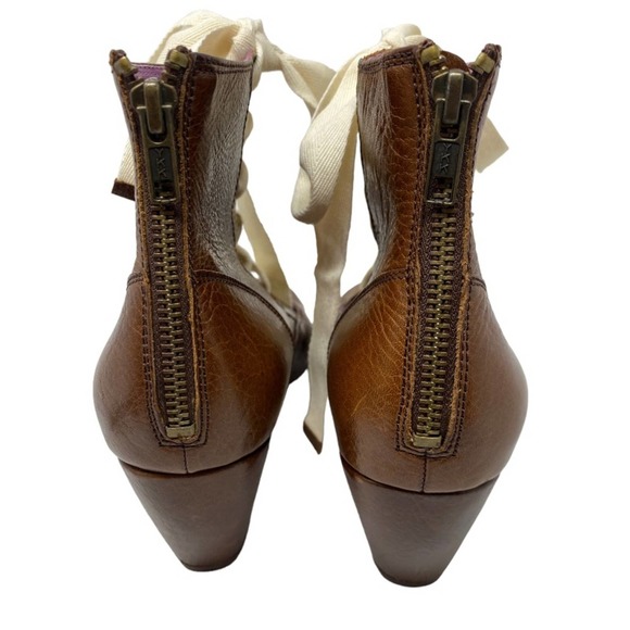 Anthropologie Gee Wawa Brown Retro style lace up ankle booties Sz 8 - Picture 4 of 7
